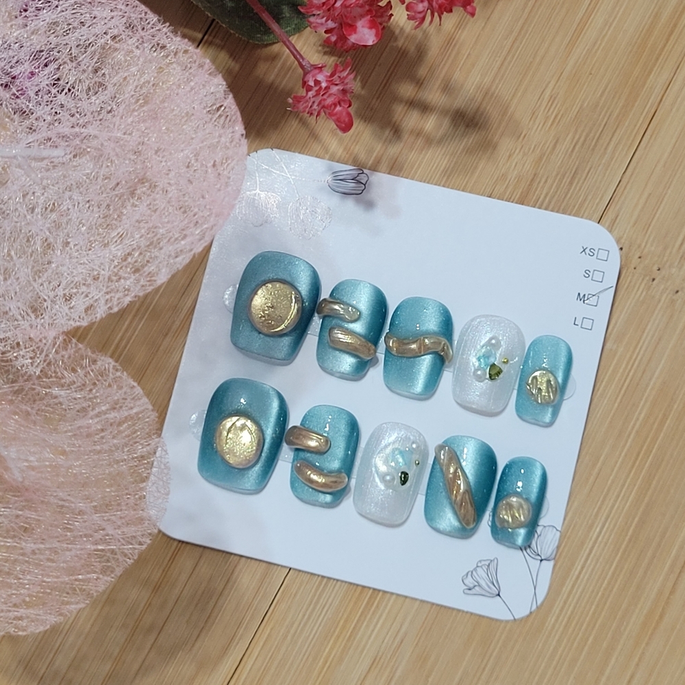 Regular Press On Nails Bundle 3+1